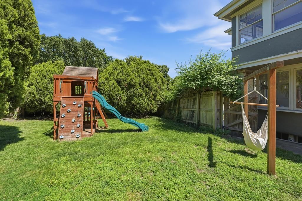 400 Huntington Road — photo 42