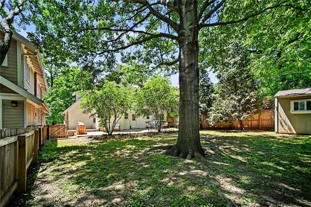 428 W 58TH Terrace — photo 34