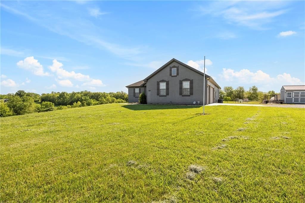 15635 Lovers Lane — photo 9