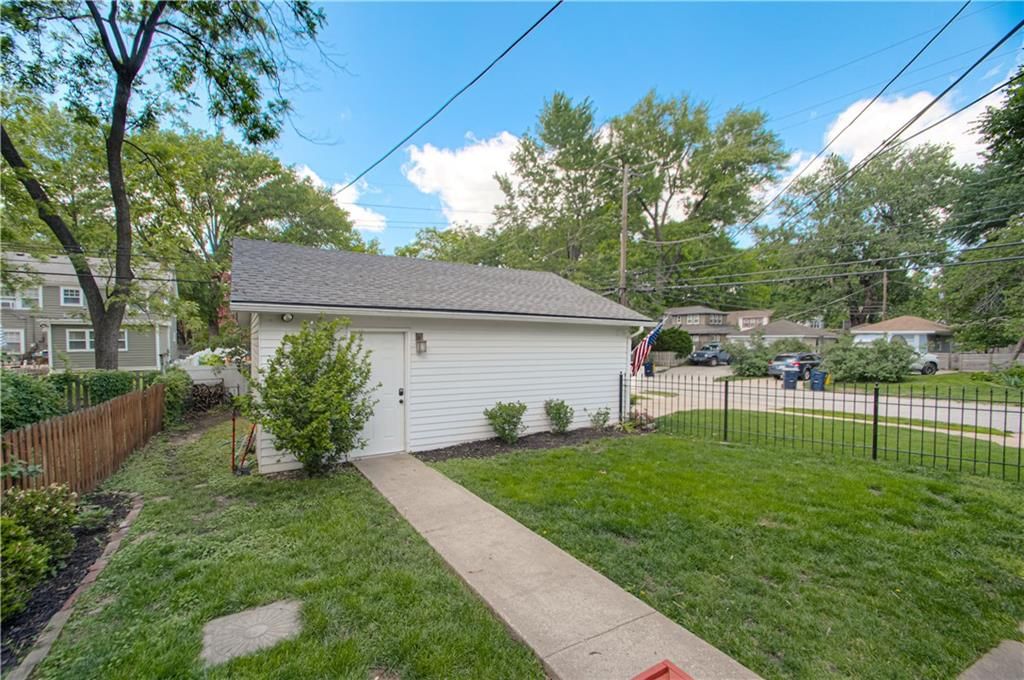 7300 Jefferson Street — photo 32