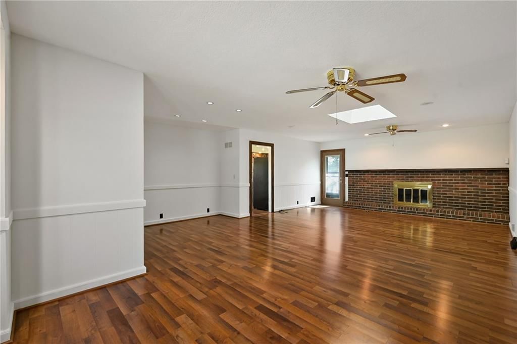 815 NE Independence Avenue — photo 10