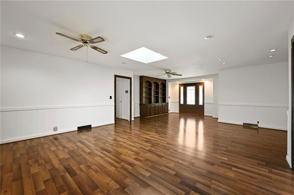 815 NE Independence Avenue — photo 14