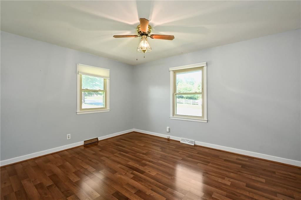 815 NE Independence Avenue — photo 20