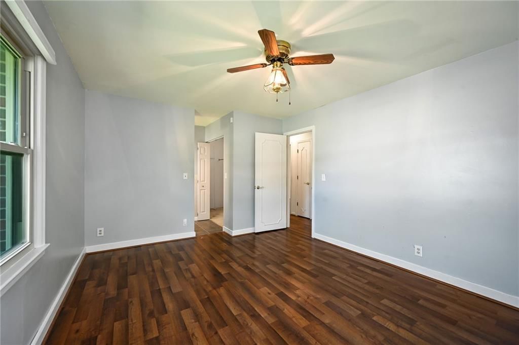 815 NE Independence Avenue — photo 21
