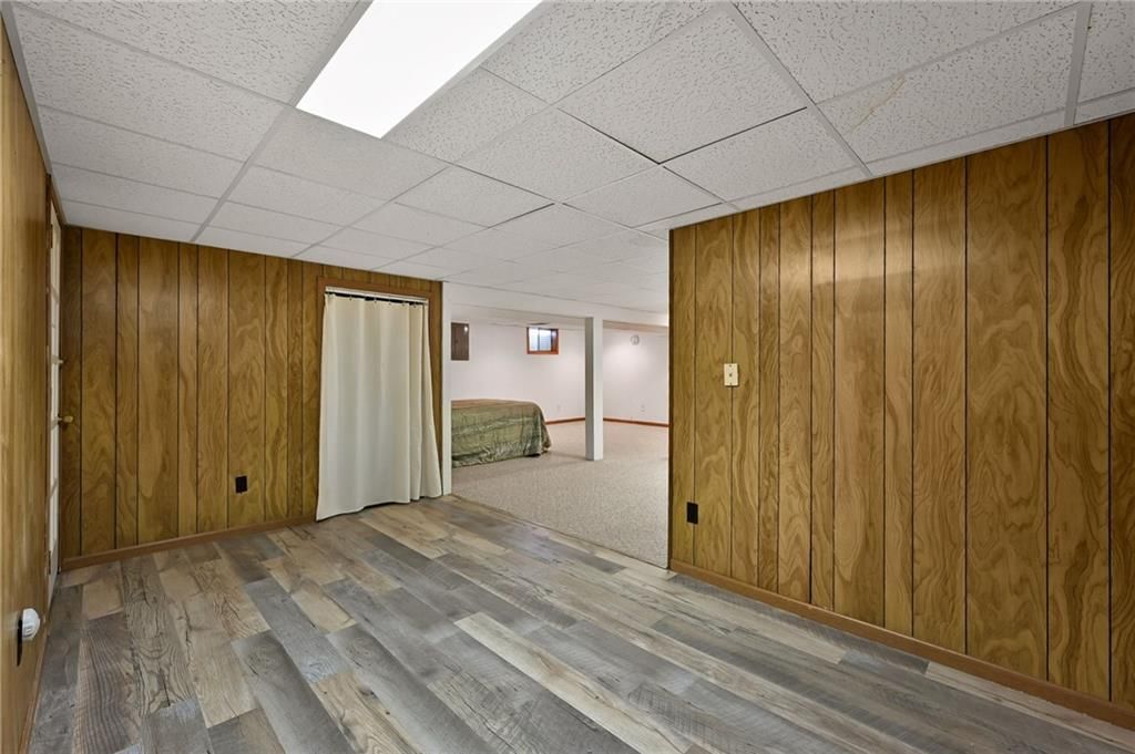 815 NE Independence Avenue — photo 29