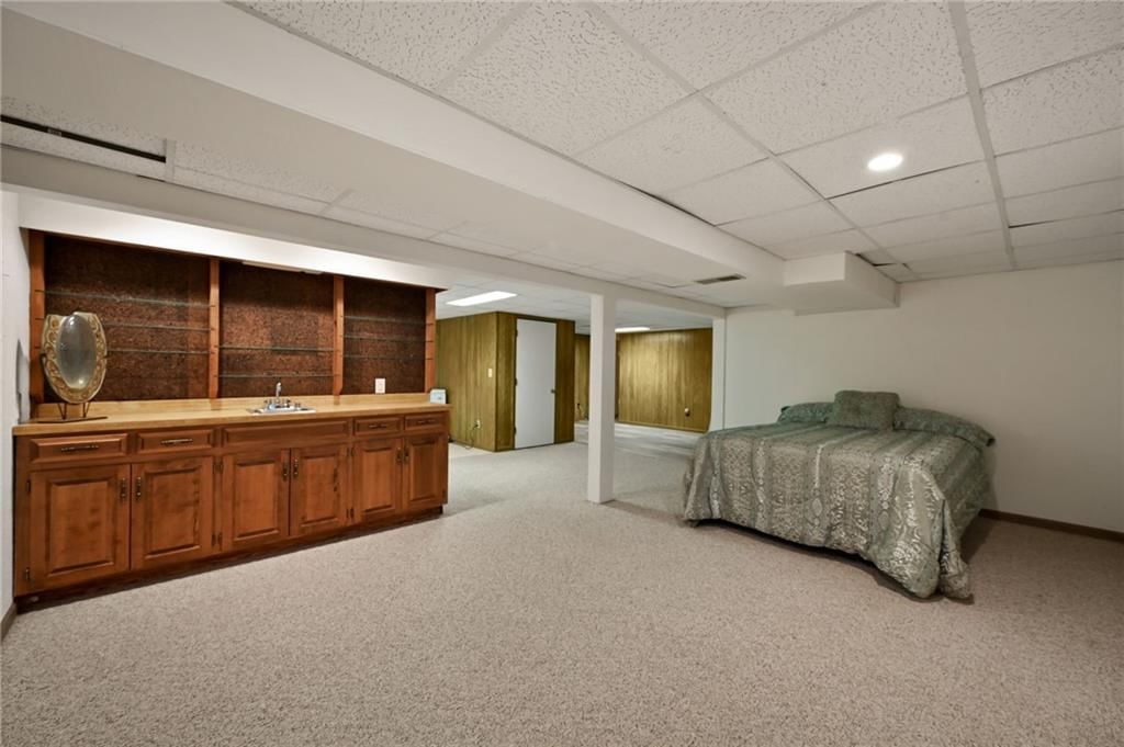 815 NE Independence Avenue — photo 31