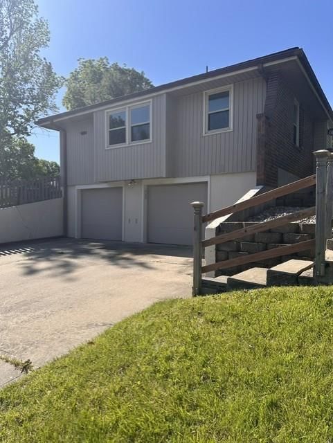 815 NE Independence Avenue — photo 39