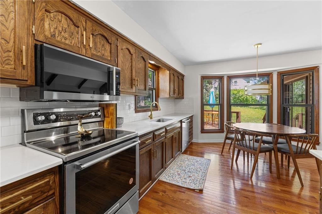 6439 GREENWOOD Street — photo 11