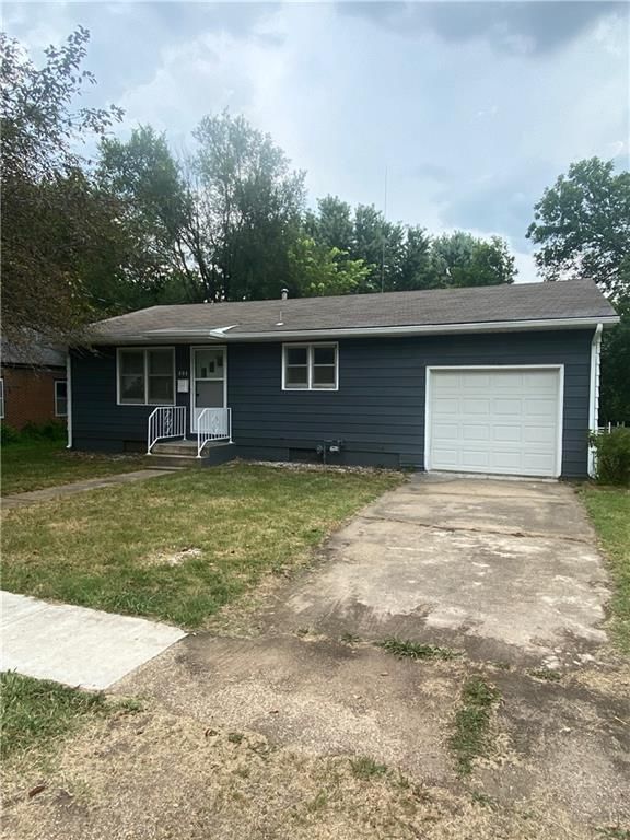 404 E Colorado Street — photo 2