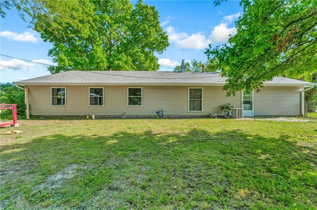 4212 SW 28th Terrace — photo 36