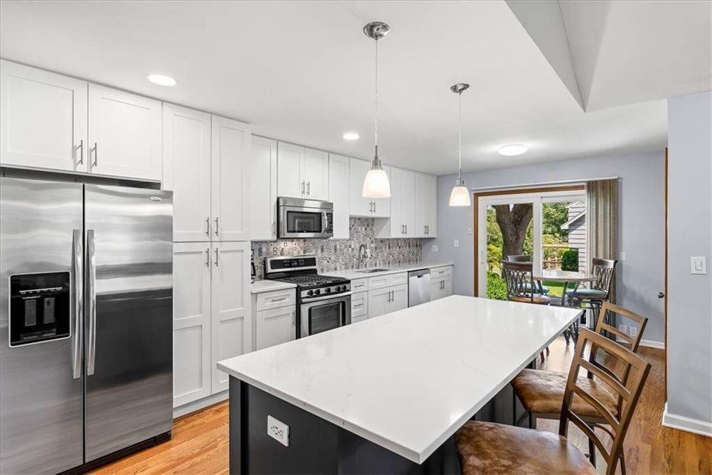 9010 W 104th Terrace — photo 9