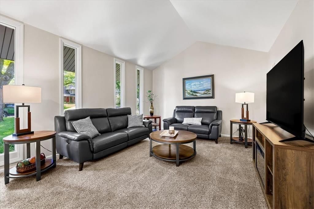 9010 W 104th Terrace — photo 15
