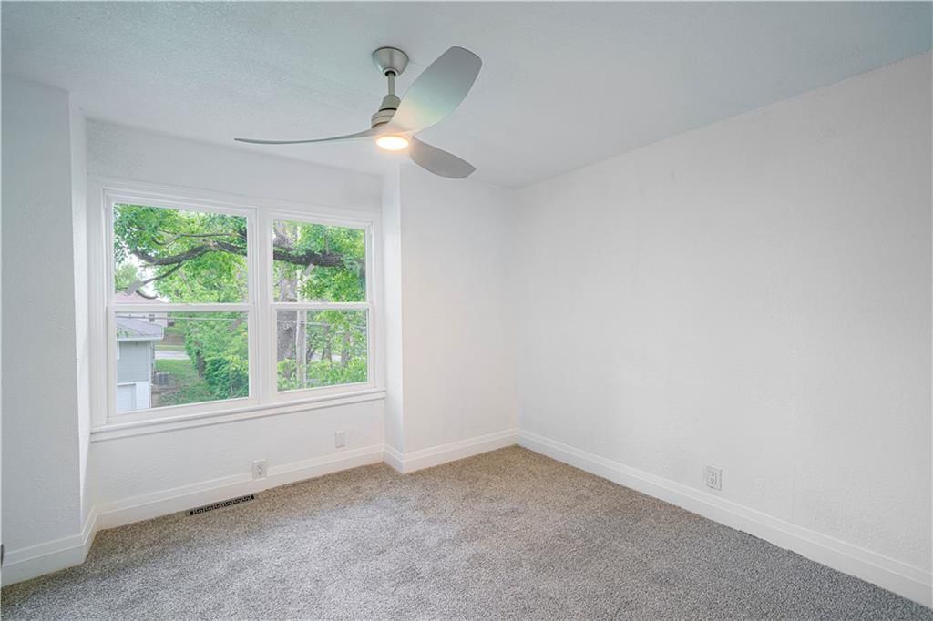 2216 Main Street — photo 8