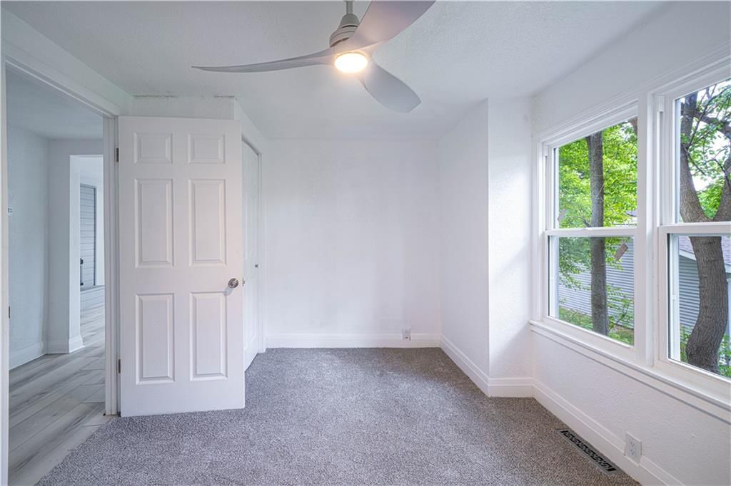 2216 Main Street — photo 9