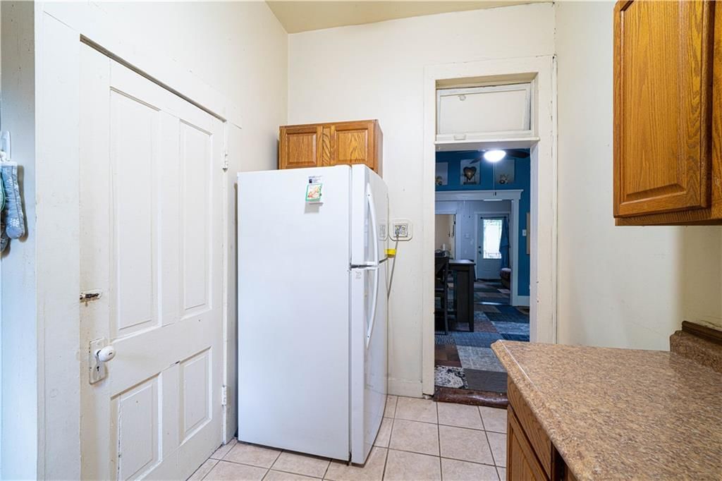 2405 Faraon Street — photo 9