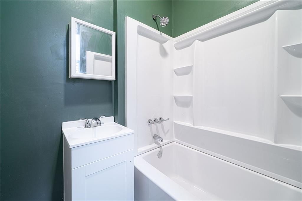 2405 Faraon Street — photo 12