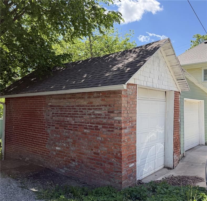 2405 Faraon Street — photo 24