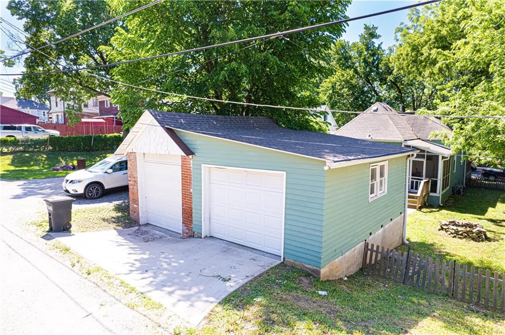 2405 Faraon Street — photo 25