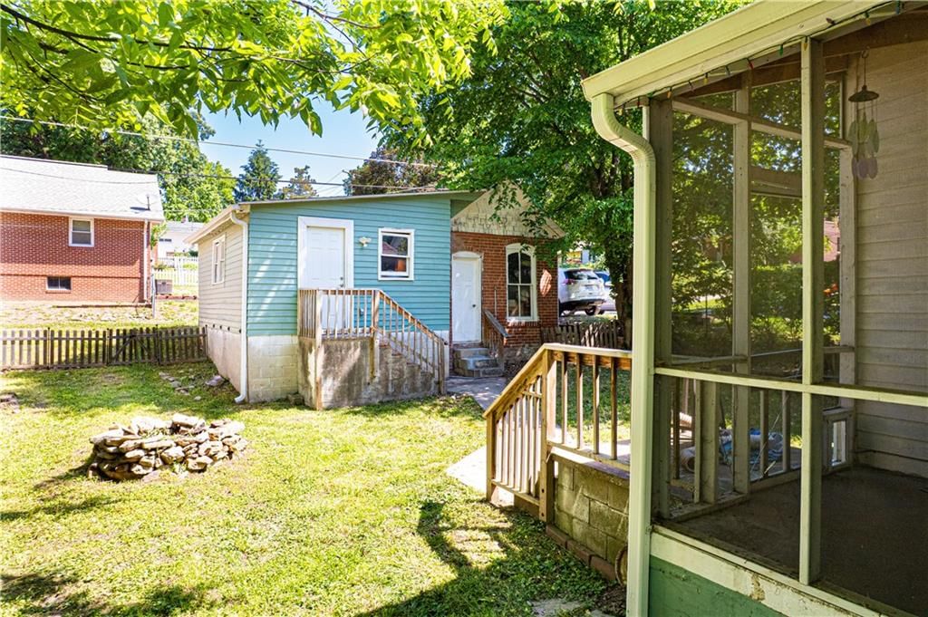 2405 Faraon Street — photo 26