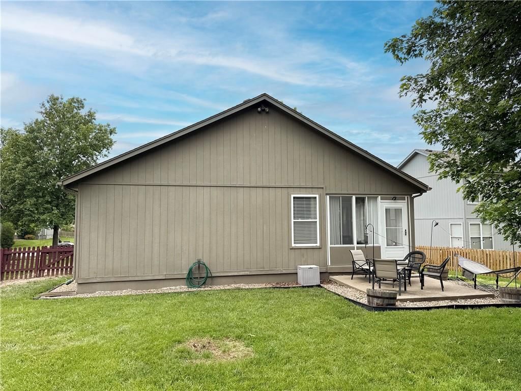 16309 S Avalon Street — photo 20