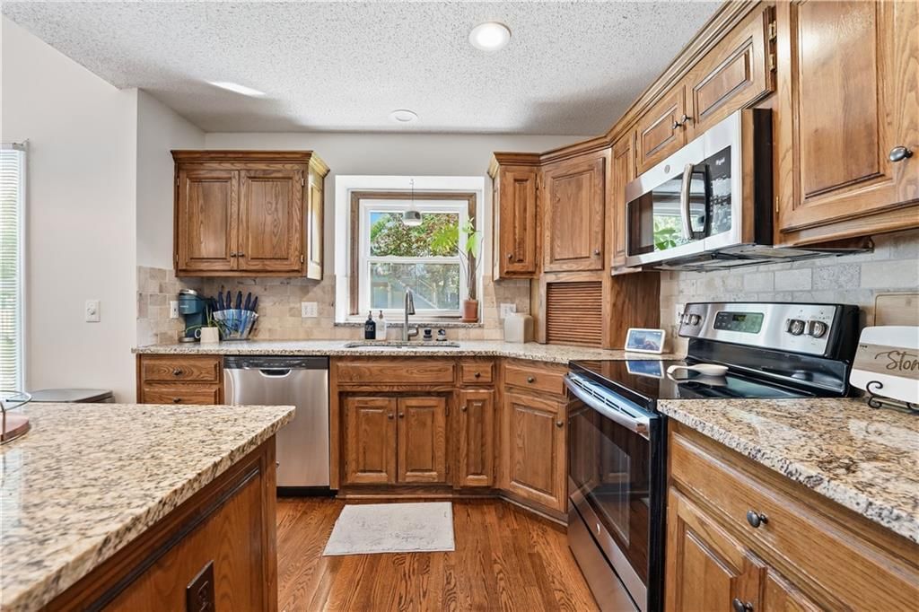 11403 W 115th Street — photo 27