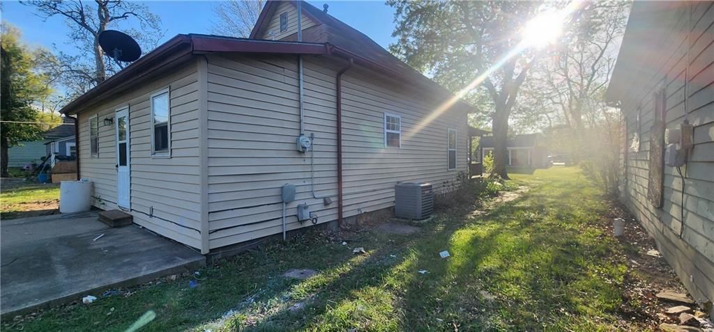 1410 N Smelter Street — photo 11