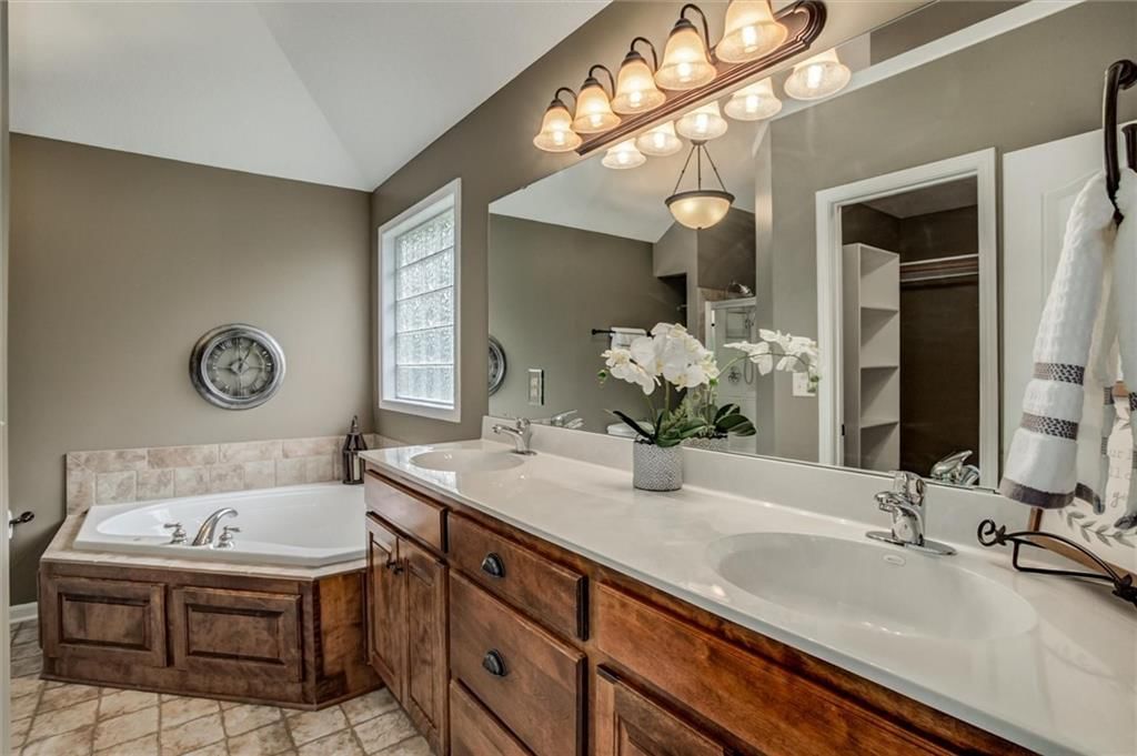 18109 Guinevere Court — photo 17