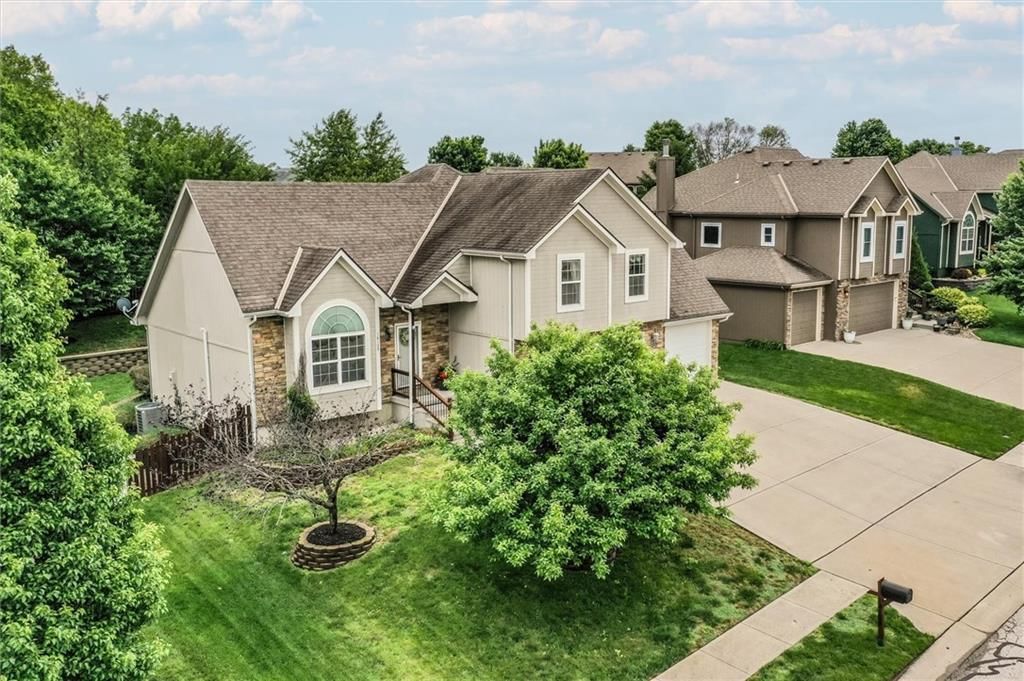 18109 Guinevere Court — photo 34
