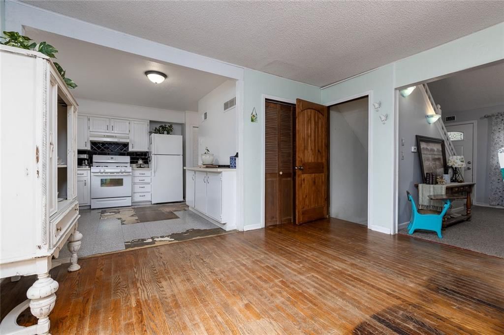 7239 N BALES Avenue — photo 10