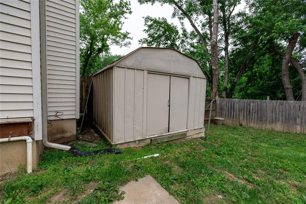 7239 N BALES Avenue — photo 30
