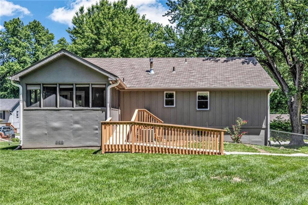 1002 Dunwich Drive — photo 24