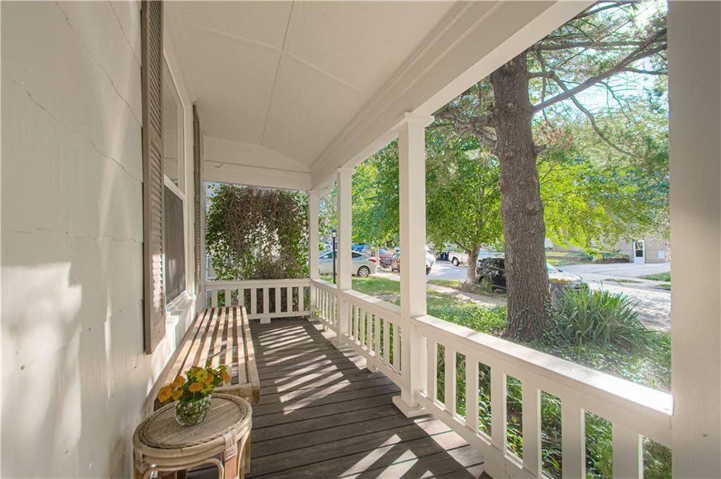 4217 Oak Street — photo 4