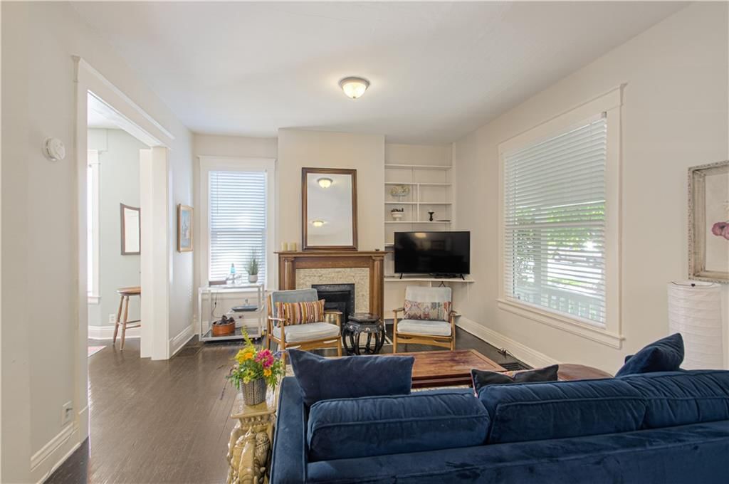 4217 Oak Street — photo 8