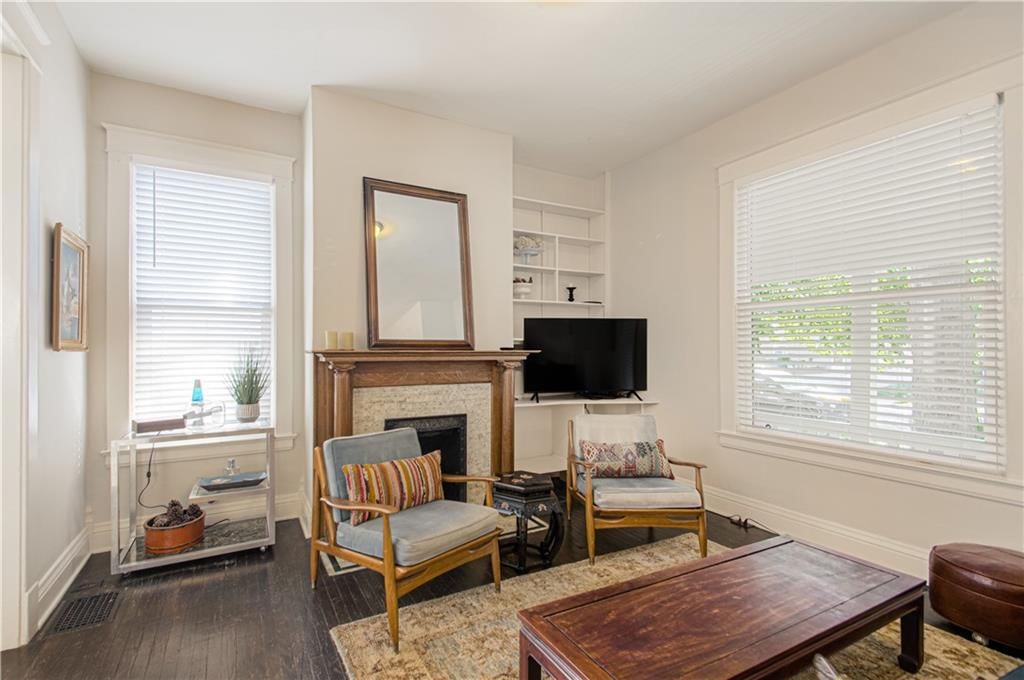 4217 Oak Street — photo 9