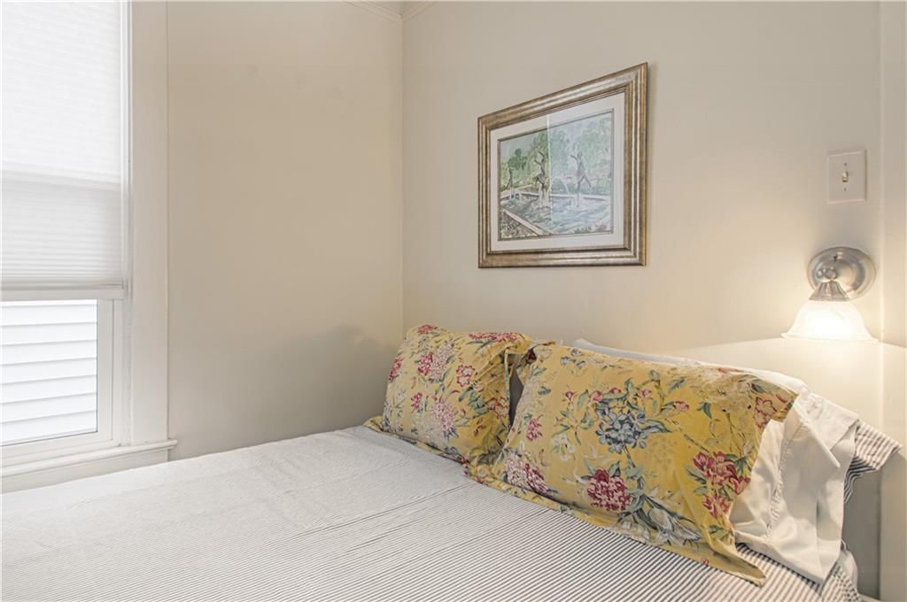 4217 Oak Street — photo 29