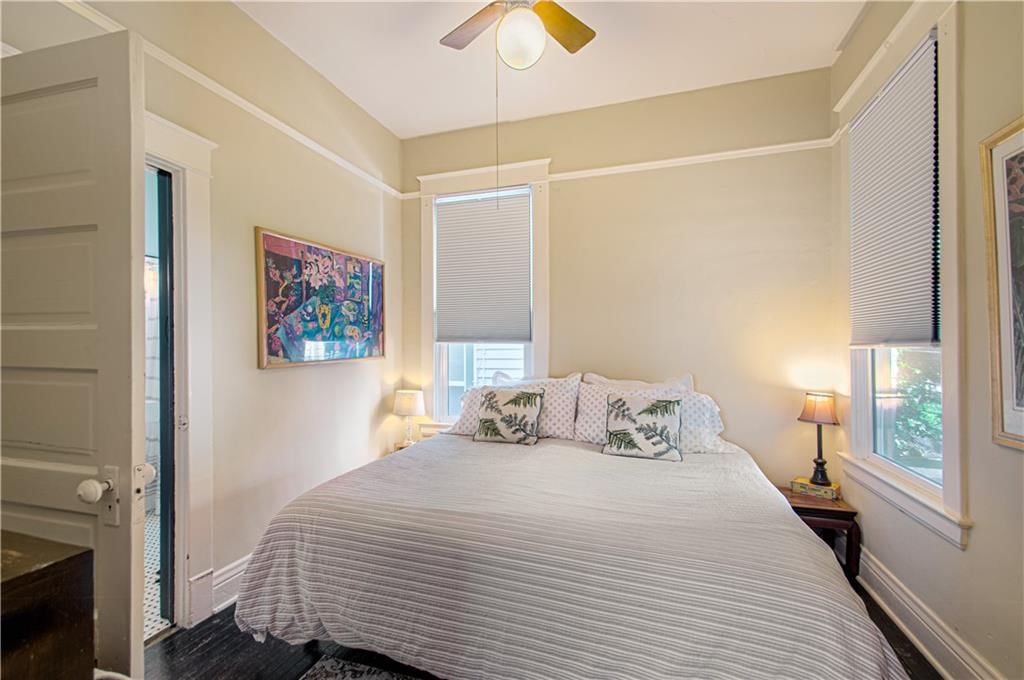4217 Oak Street — photo 34