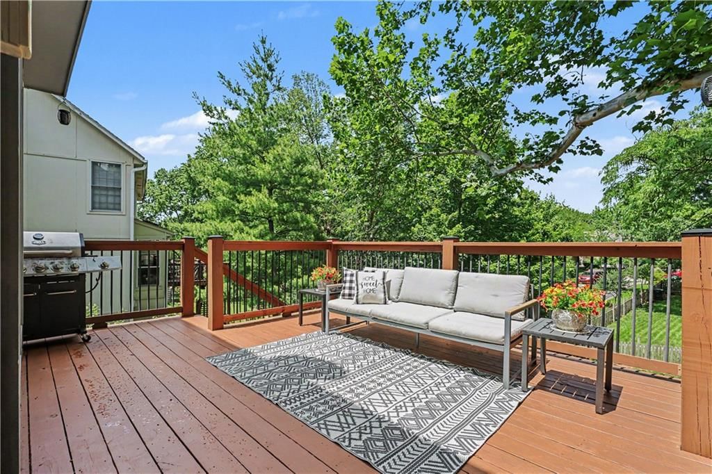 18730 W 115th Terrace — photo 37