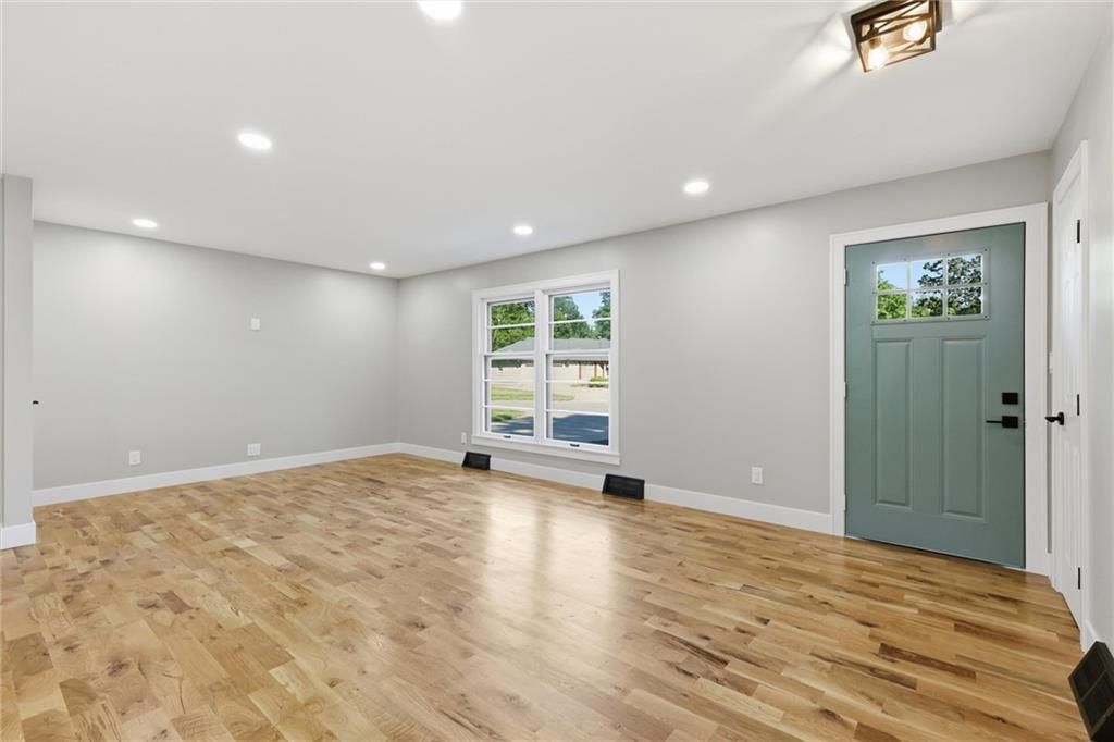 10408 Beverly Drive — photo 4