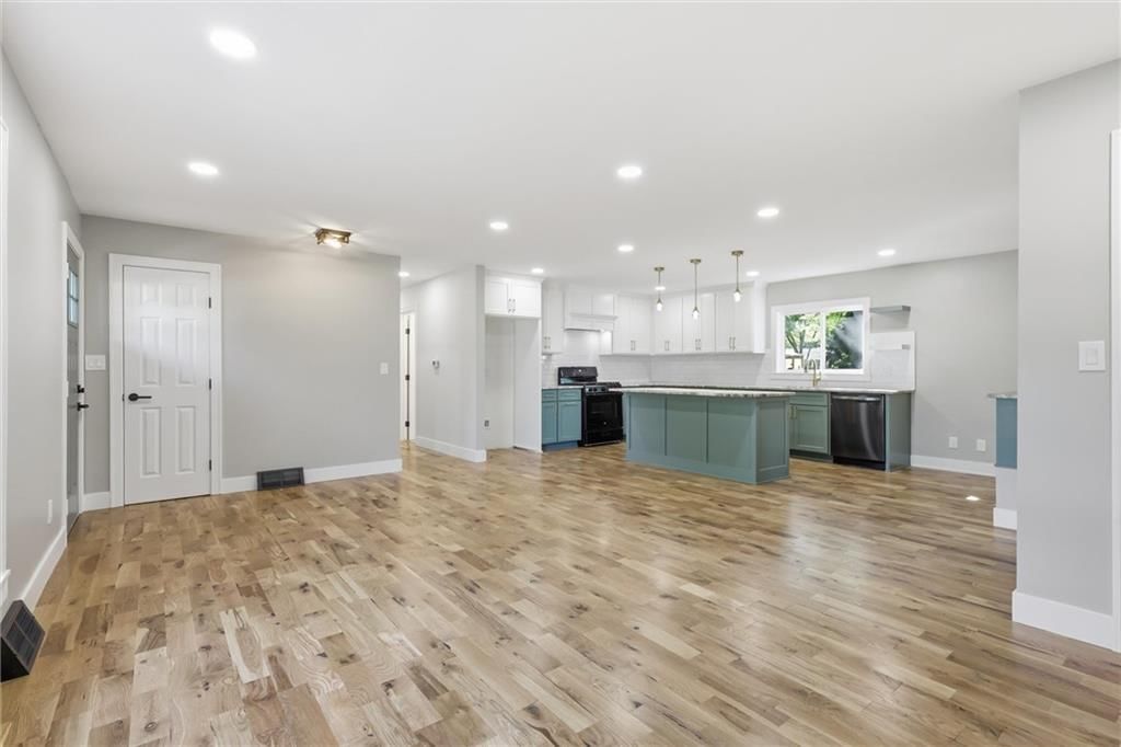 10408 Beverly Drive — photo 8