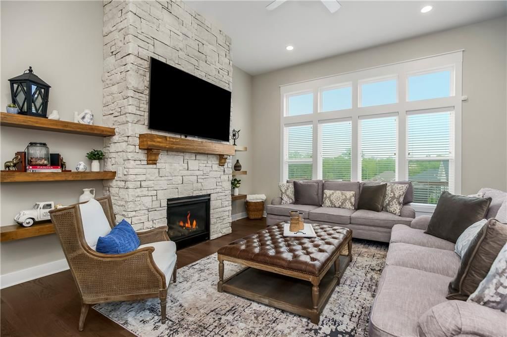 1811 NW Madi Court — photo 6
