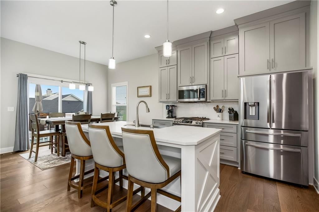 1811 NW Madi Court — photo 8