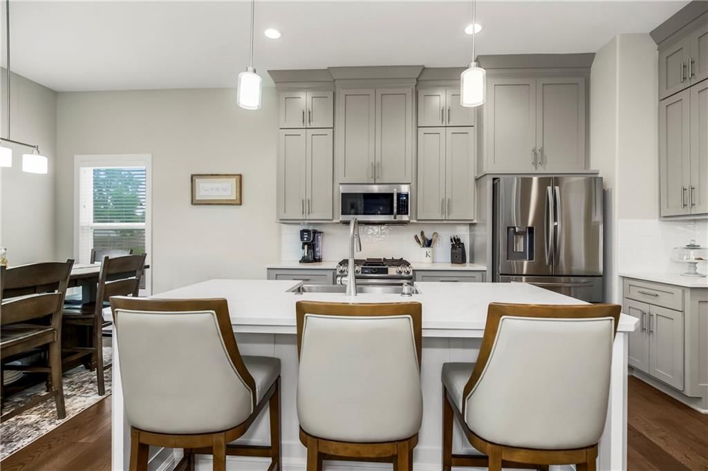 1811 NW Madi Court — photo 9