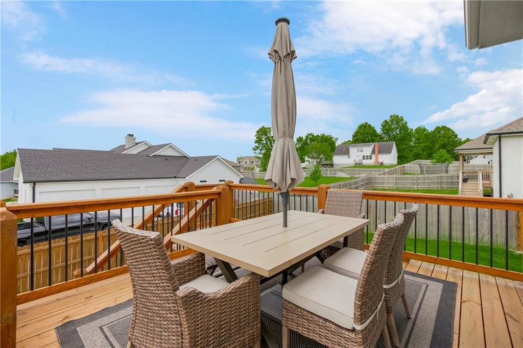 1811 NW Madi Court — photo 15