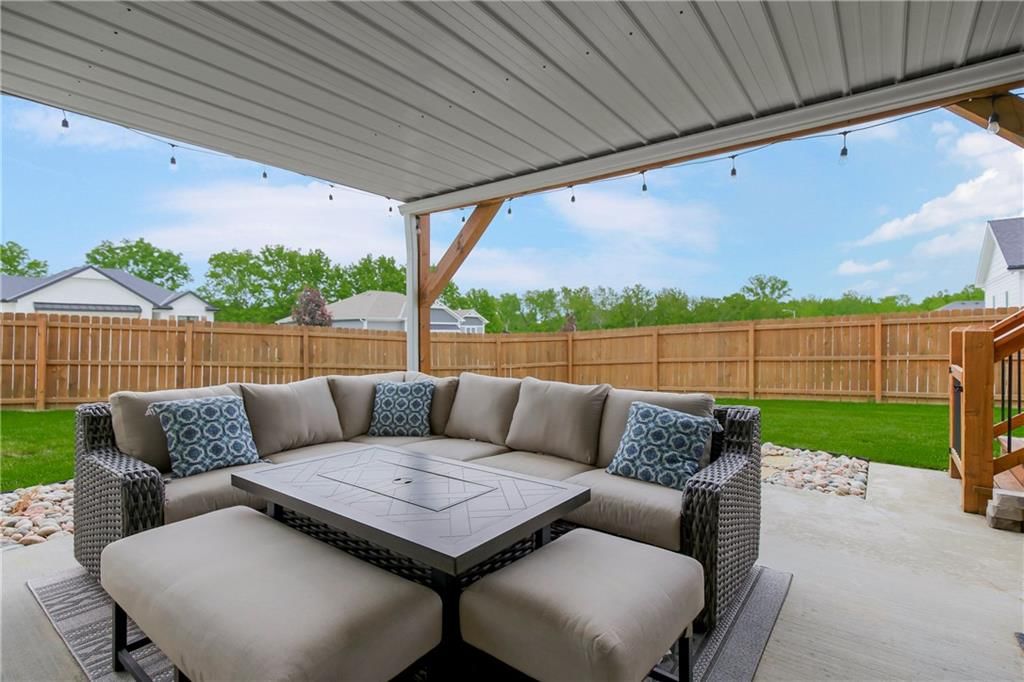 1811 NW Madi Court — photo 35