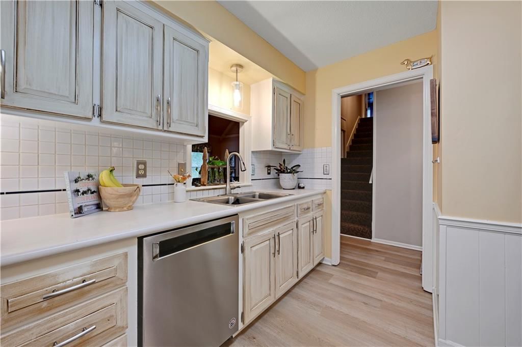 6932 Cottonwood Drive — photo 16
