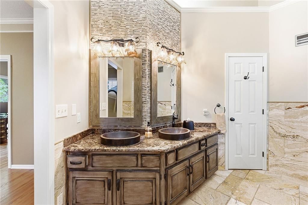 8414 Vista Circle — photo 12