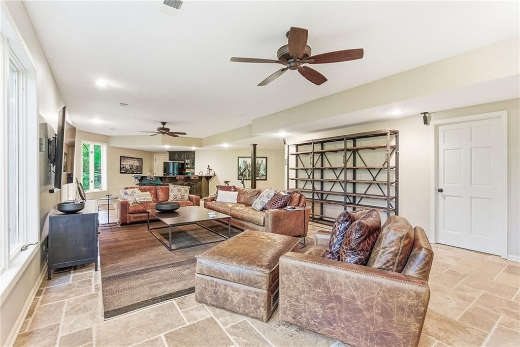 8414 Vista Circle — photo 17