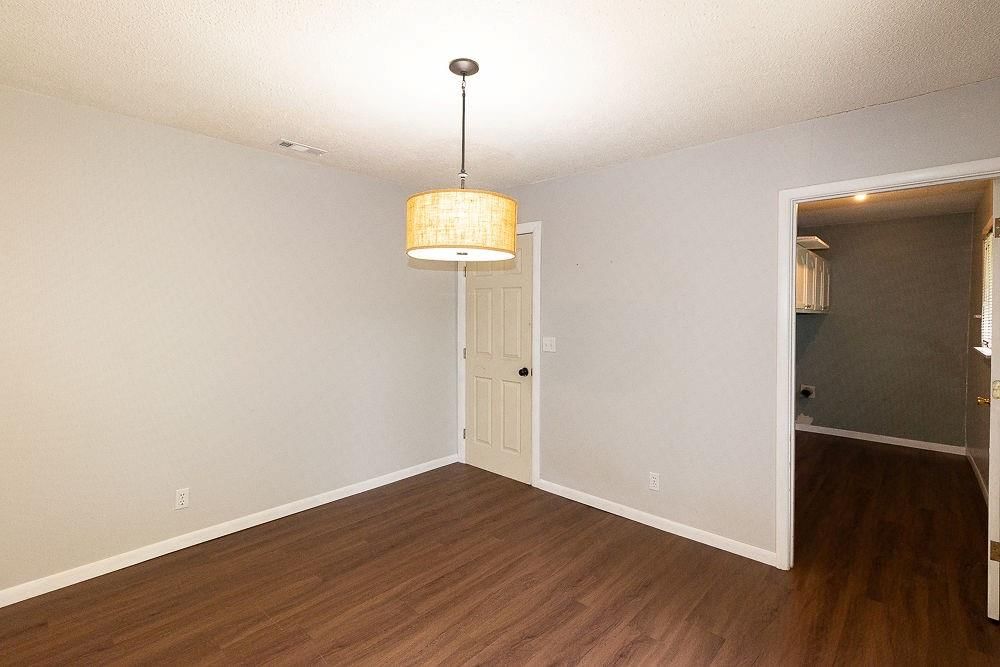 2313 Westchester Road — photo 9