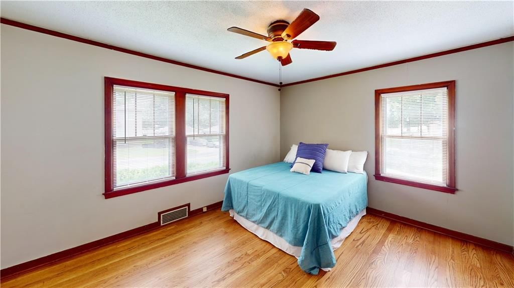 6100 Long Avenue — photo 13