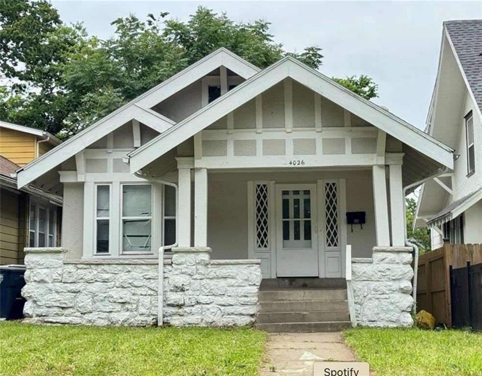 4026 agnes Avenue — photo 1